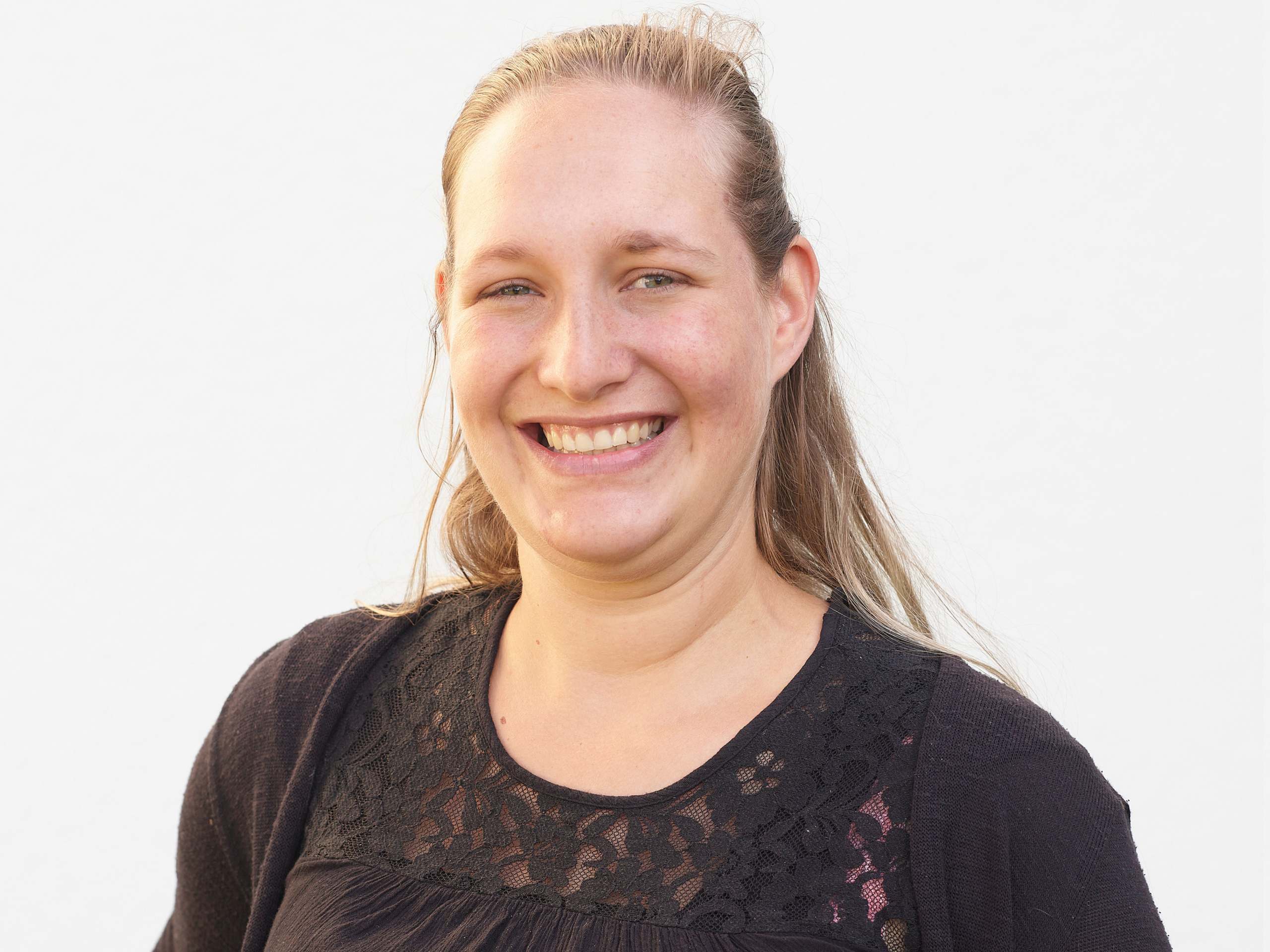 Portraitfoto von Katja Steffen , Administration